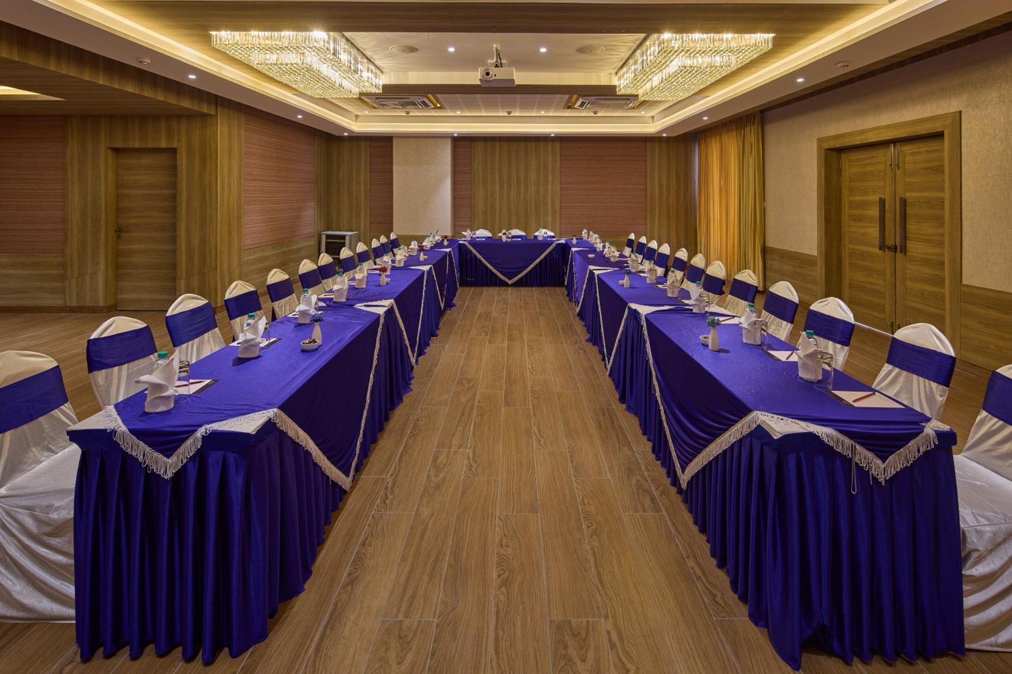 Grand Continent Hosur A Sarovar Portico Affiliate Hotel Eksteriør billede