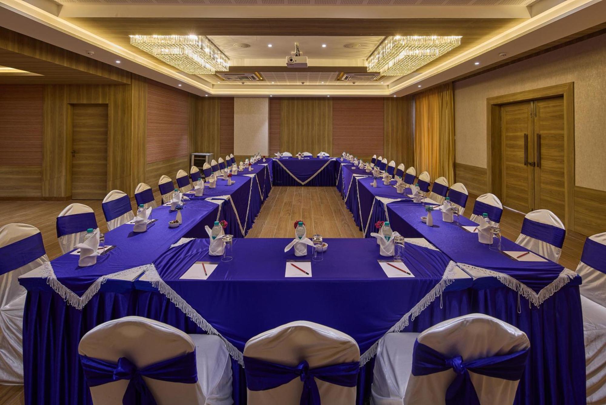 Grand Continent Hosur A Sarovar Portico Affiliate Hotel Eksteriør billede